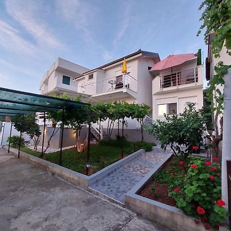 Apartments Marina Утьеха Экстерьер фото