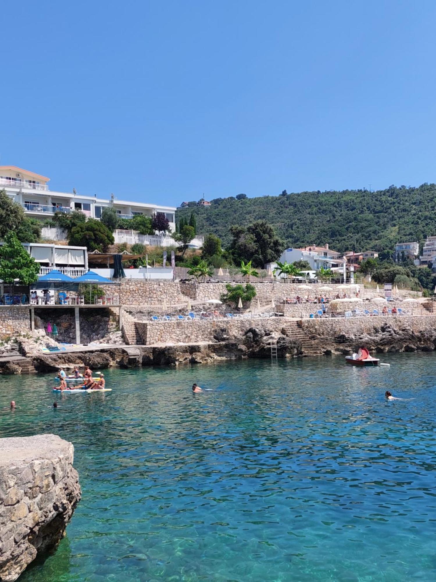 Apartments Marina Утьеха Экстерьер фото