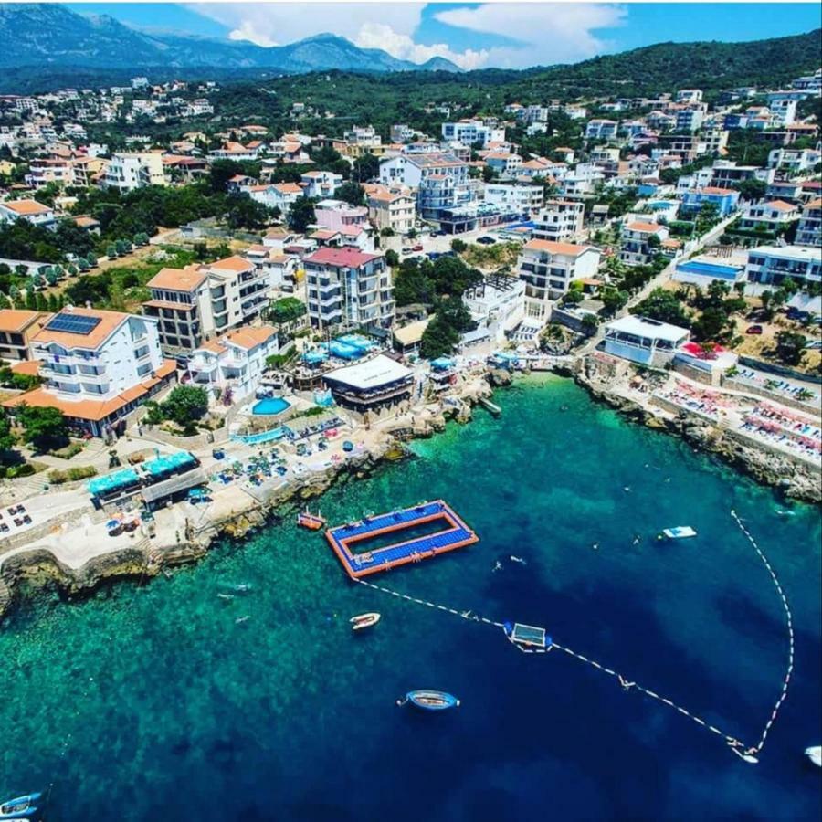 Apartments Marina Утьеха Экстерьер фото